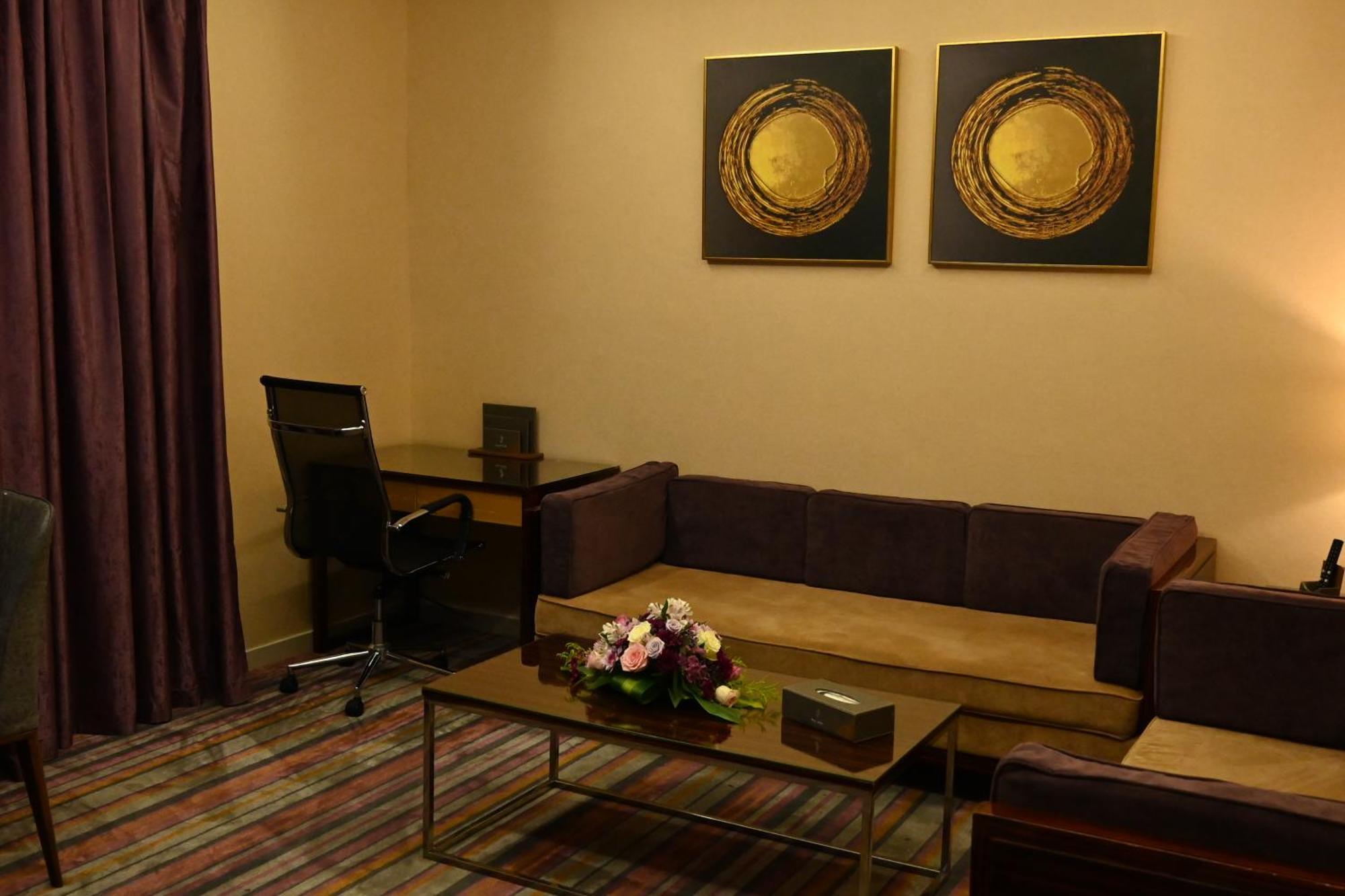 Elite Served Apartments Джеда Екстериор снимка